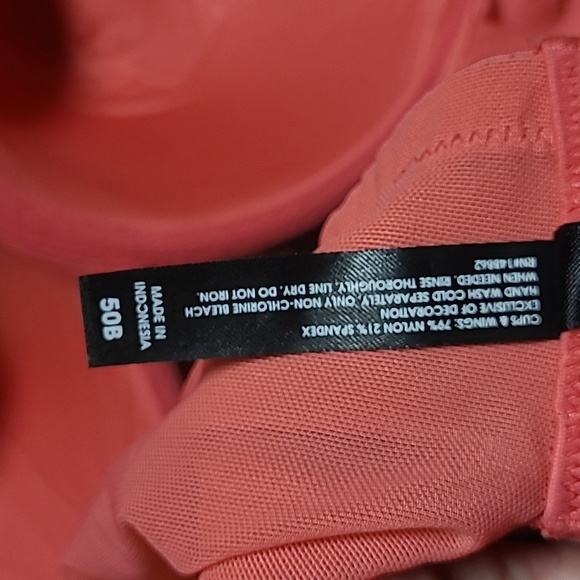 Torrid Curve Bra - Picture 6 of 6